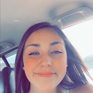 Meet your Posher, Jaclyn